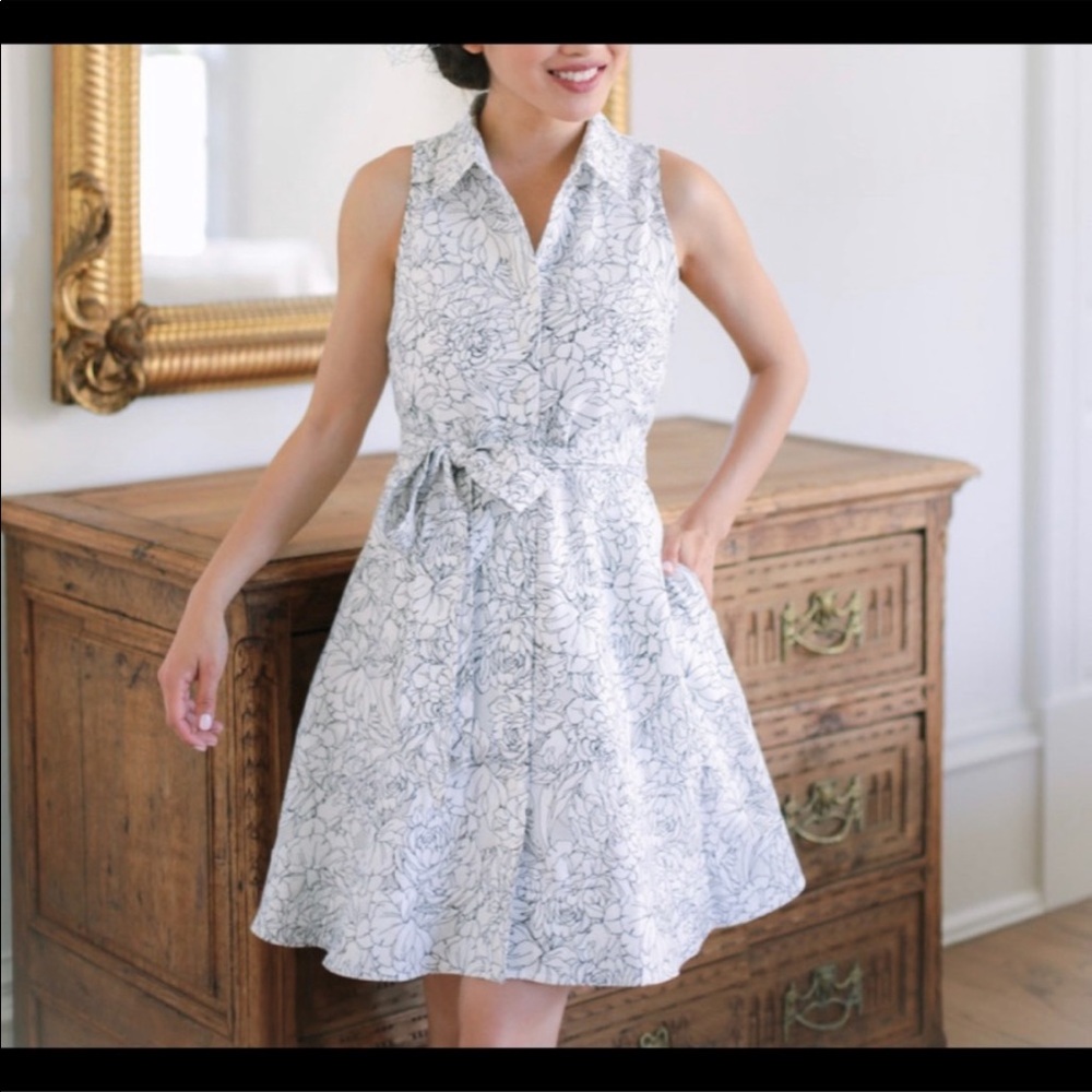 Sleeveless shirt dress